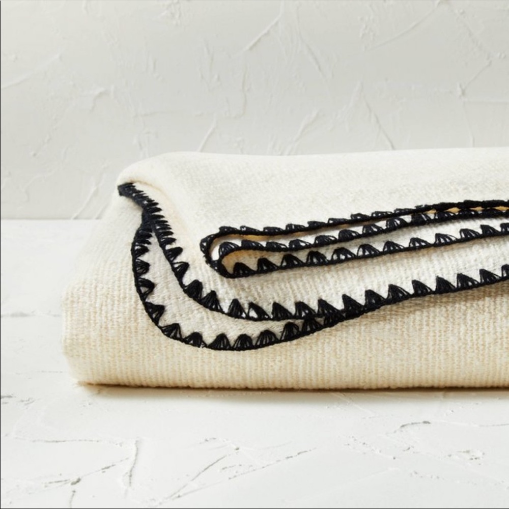 NEW Opalhouse Textured Bed Throw Ivory